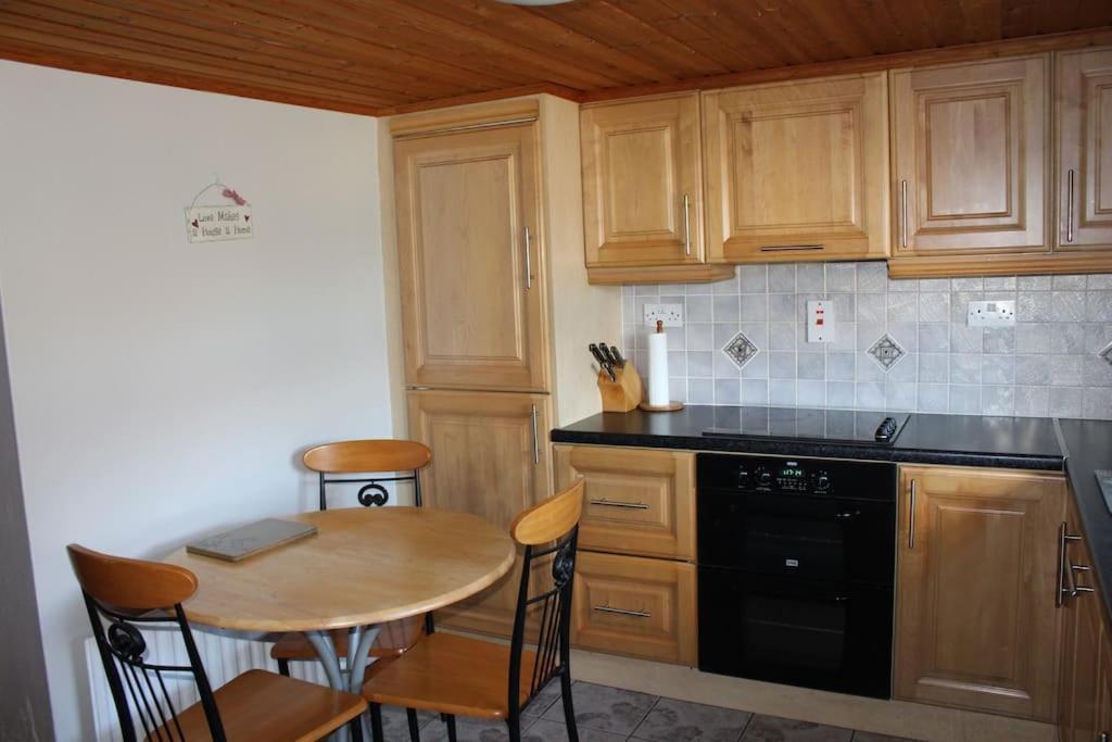 4 Bedroom Traditional Irish Farm House Killybegs Donegal Town Exterior photo