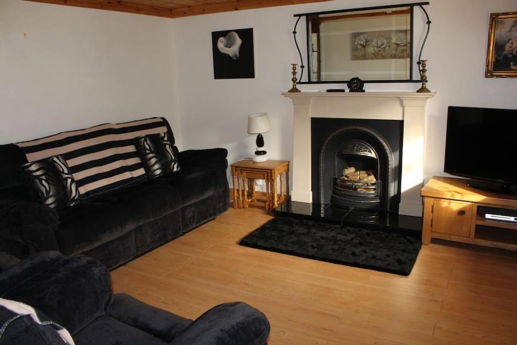 4 Bedroom Traditional Irish Farm House Killybegs Donegal Town Exterior photo